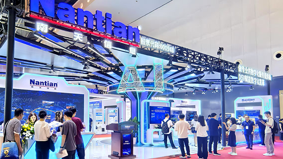 AI创新成果首秀 菠菜担保网 - 最权威的全网担保平台信息精彩亮相2025中国国际金融展